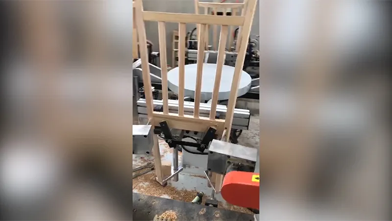 Máquina de Perforación e Instalación de Inserciones Roscadas, con Mesa Giratoria