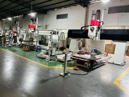 Centro de Mecanizado CNC de 5 Ejes, con Doble Cabezal